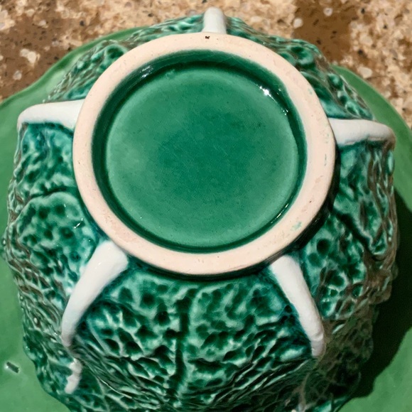 Small Vintage Cabbage shaped Tureen - Picture 7 of 16